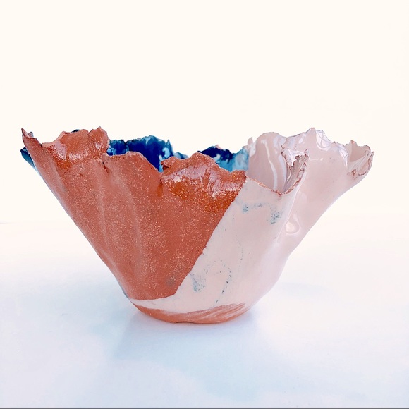 Handmade Glazed Ceramic Trinket Bowl / Dish - Picture 5 of 17